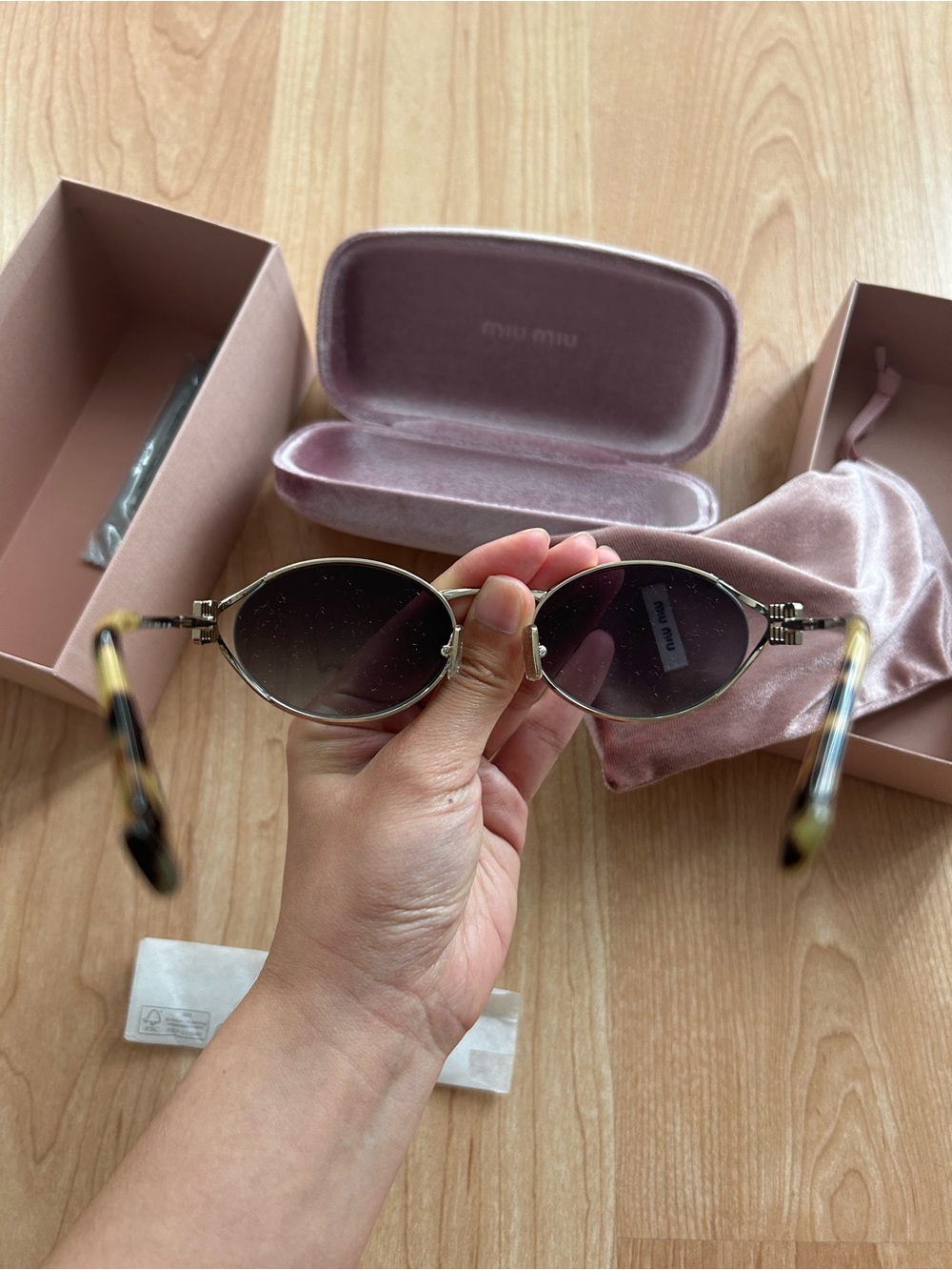 Authentic Miu Miu 52YS Oval sunglasses with pale gold frame & grey gradient lens - Picture 4 of 7